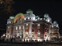 �������